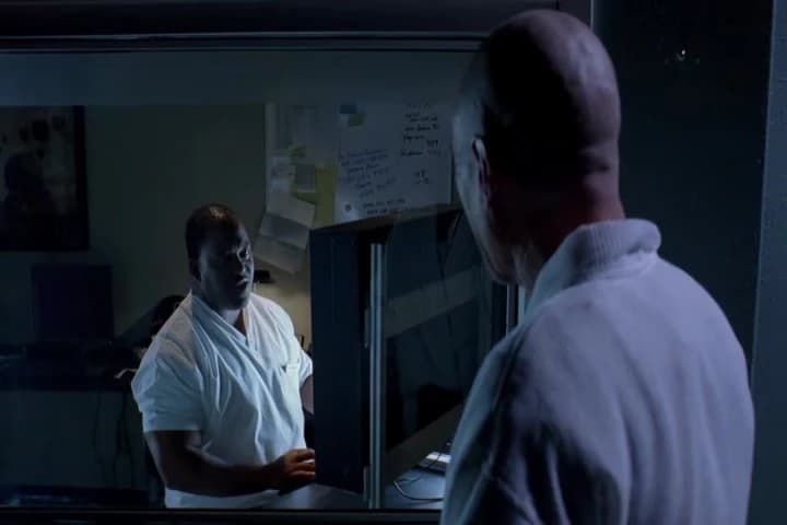 See anything?
I'm just a technician, Mr. White.