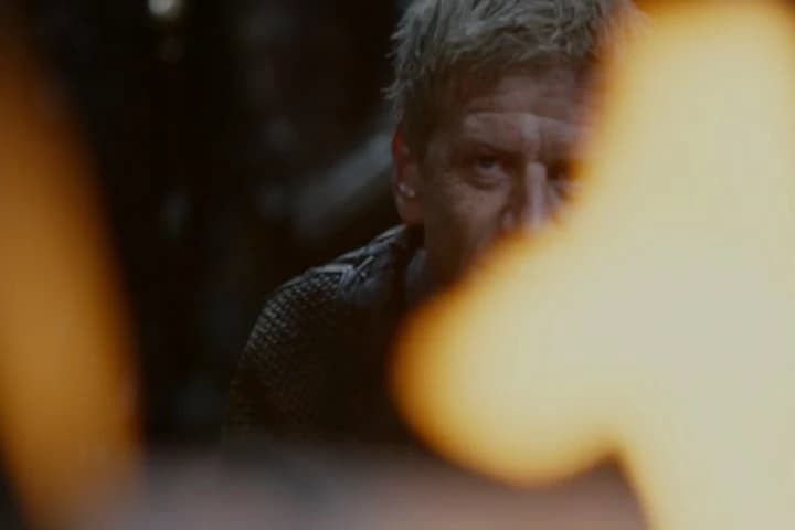 - Who helped him?
- Ganes, the butcher,