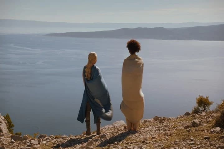 They say a thousand slaves died
building the Great Pyramid of Meereen.
