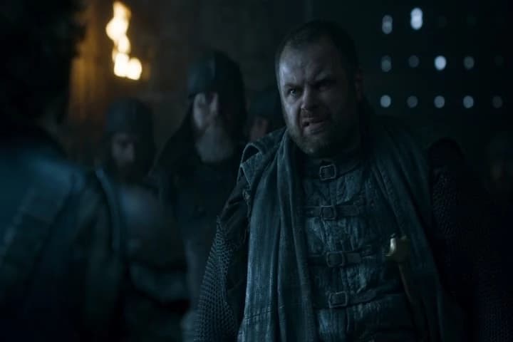 Have your men raise the white flag
and open the gates.