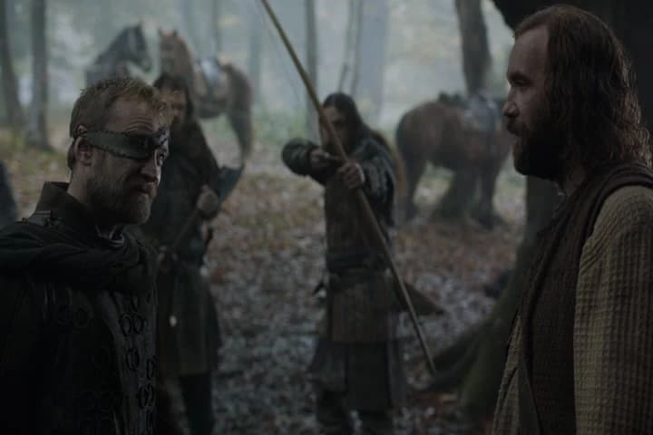 Drop that arrow, you bloody girl.
