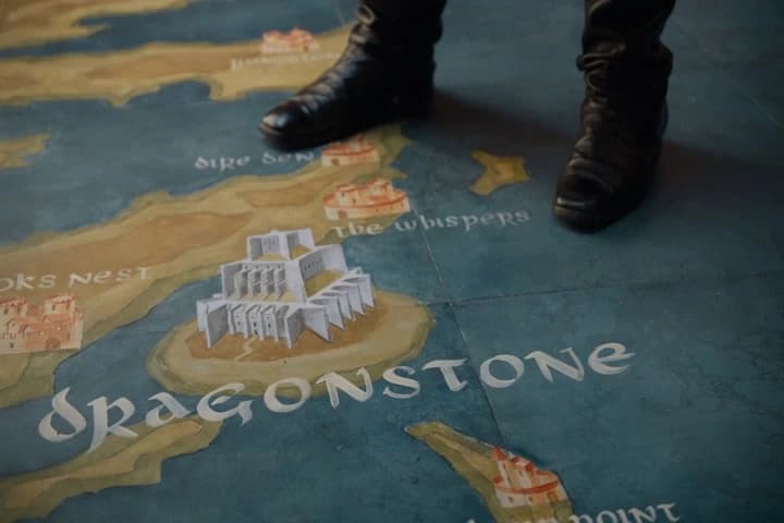 Stannis left
the castle unoccupied,