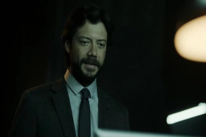 -Relentless.\N-"No, embarrassed to death."�
