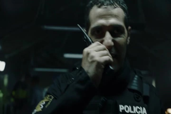 Lobo, we have the all clear,\Nwe’re setting off.�