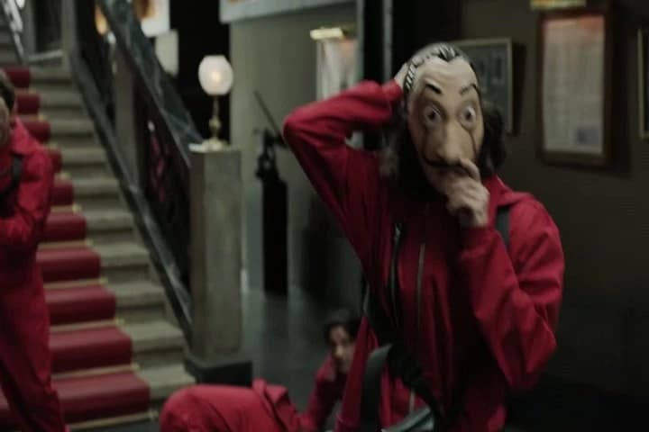-"Waiting for the order.\N-Have I got the green light, sir?"�