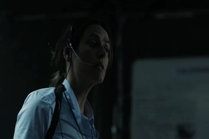 to open fire and shoot the hostages.�