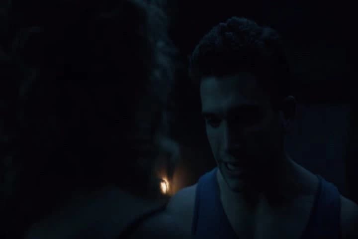 -And I'm a robber, too.\N-No, you're not.�