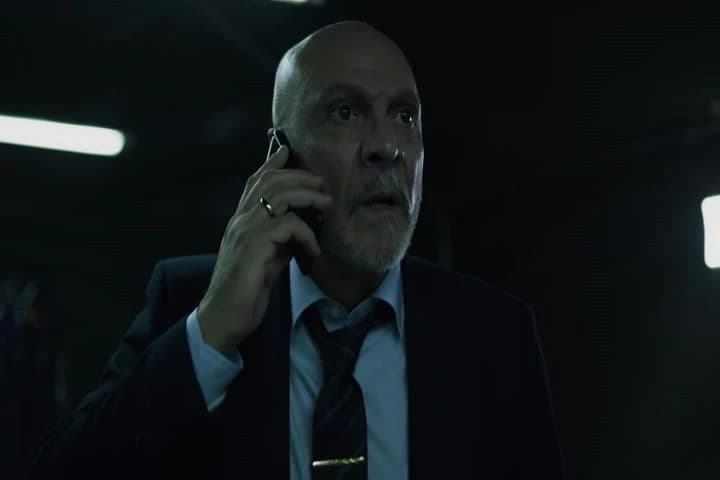 {\i1}Good morning, Colonel Prieto.{\i0}\N{\i1}I'm the Professor.{\i0}�