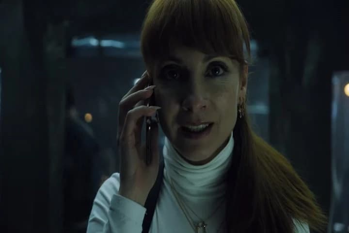 Pretend to execute her.�