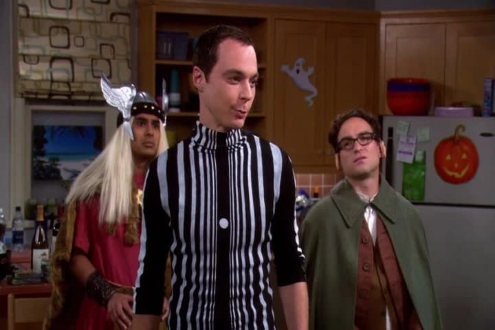 Yeah, so the judges can give out
the prizes for best costume.
