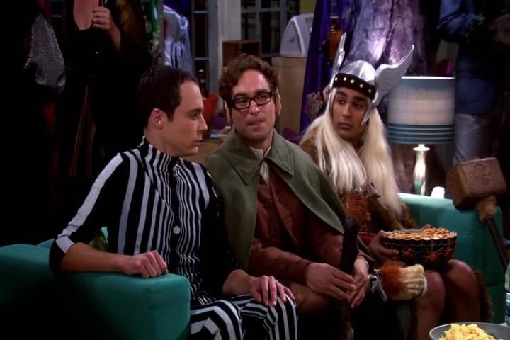 I wanna get to know Penny's friends.
I just...