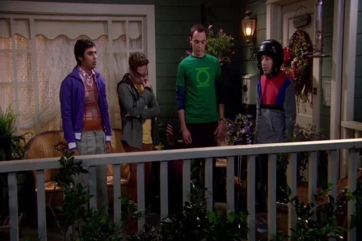 <font color="#808080">MRS. WOLOWITZ</font>: That's right.
Go back to Babylon, you whore.