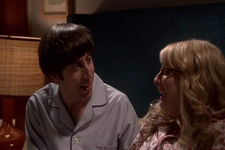 She doesn't hate you. Stop saying that.