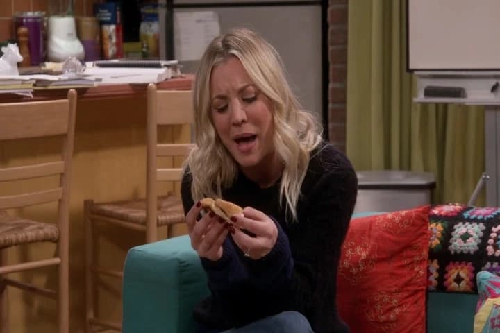 Somebody thought about
putting cheese in this crust.