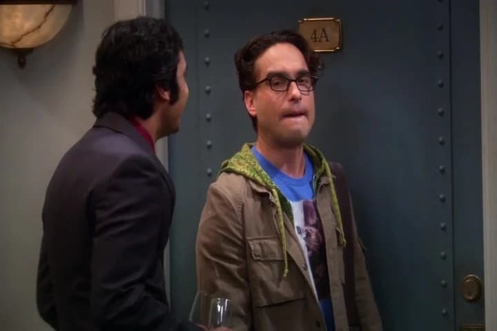 - Leonard, did you see my limo downstairs?
- Yeah.