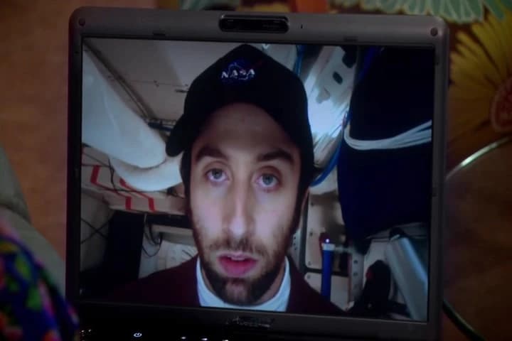 <i>The other astronauts
are being mean to me.</i>