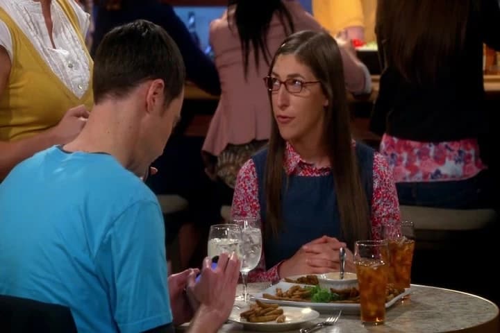 Sheldon's looking up the phallic
symbolism of root vegetables