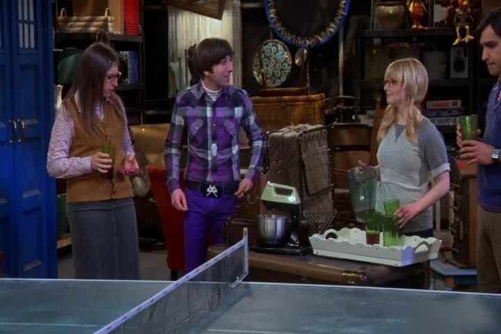 It's like me challenging you
to a sexy pants contest.