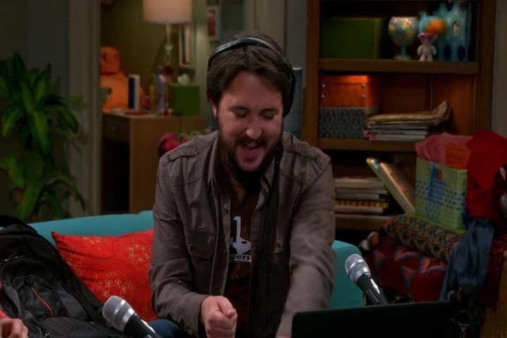 ...or from podcasts and books where he often
reminds you he's the guy who directed <i>Clerks.</i>