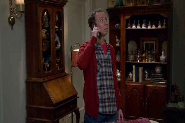 MRS. WOLOWITZ:
Stewie, your bath is getting cold!