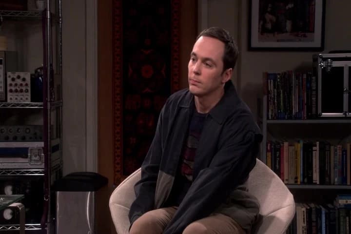 Now, why don't you accept my apology,
you receive your free T-shirt...