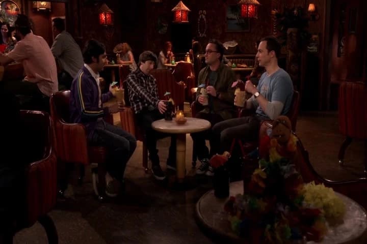 I'd like to propose a toast
to our friend Howard.