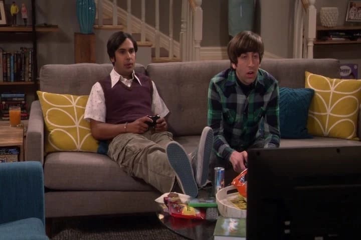 - Man, I'm worn out.
- (INDISTINCT YELLING ON TV)