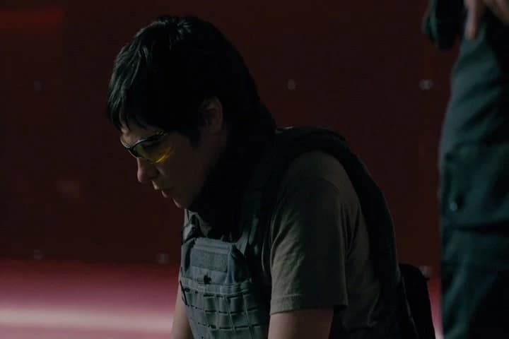 The vests are detecting
a strong signal amassing
on the lower levels.
